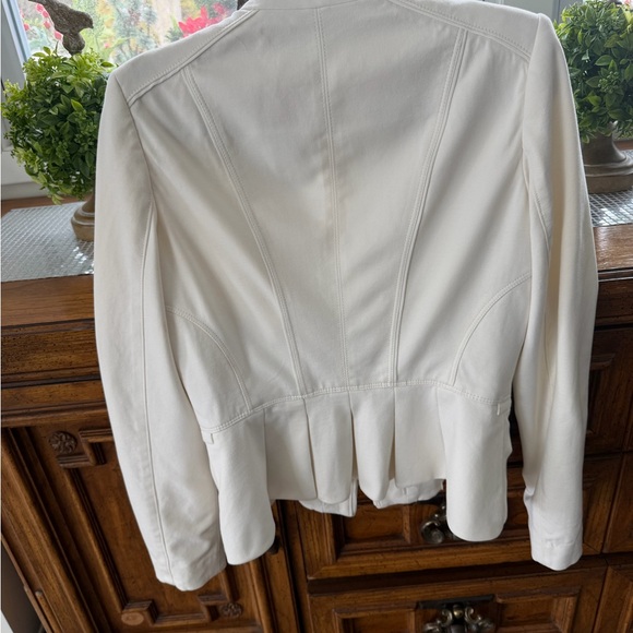 White House Black Market Cream Blazer - Picture 4 of 4